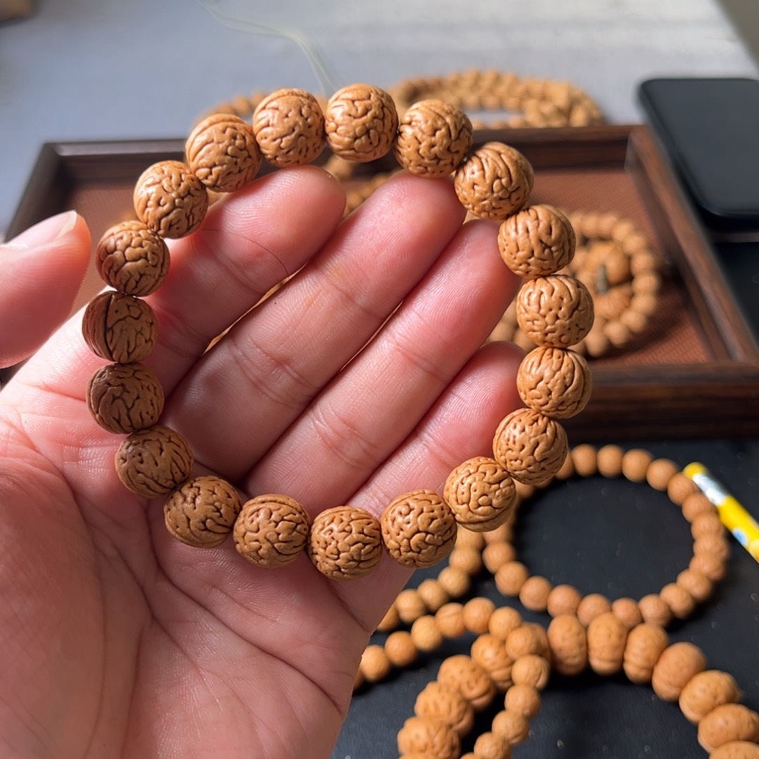 ꧁***꧂磊落出品180红红火火