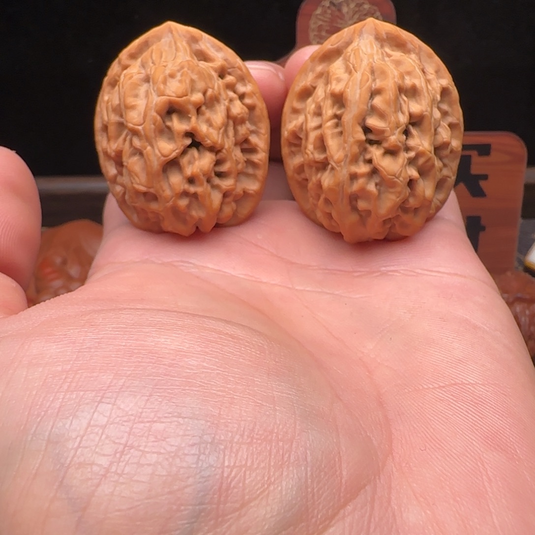 張***叁文玩核桃把件盘舞姬