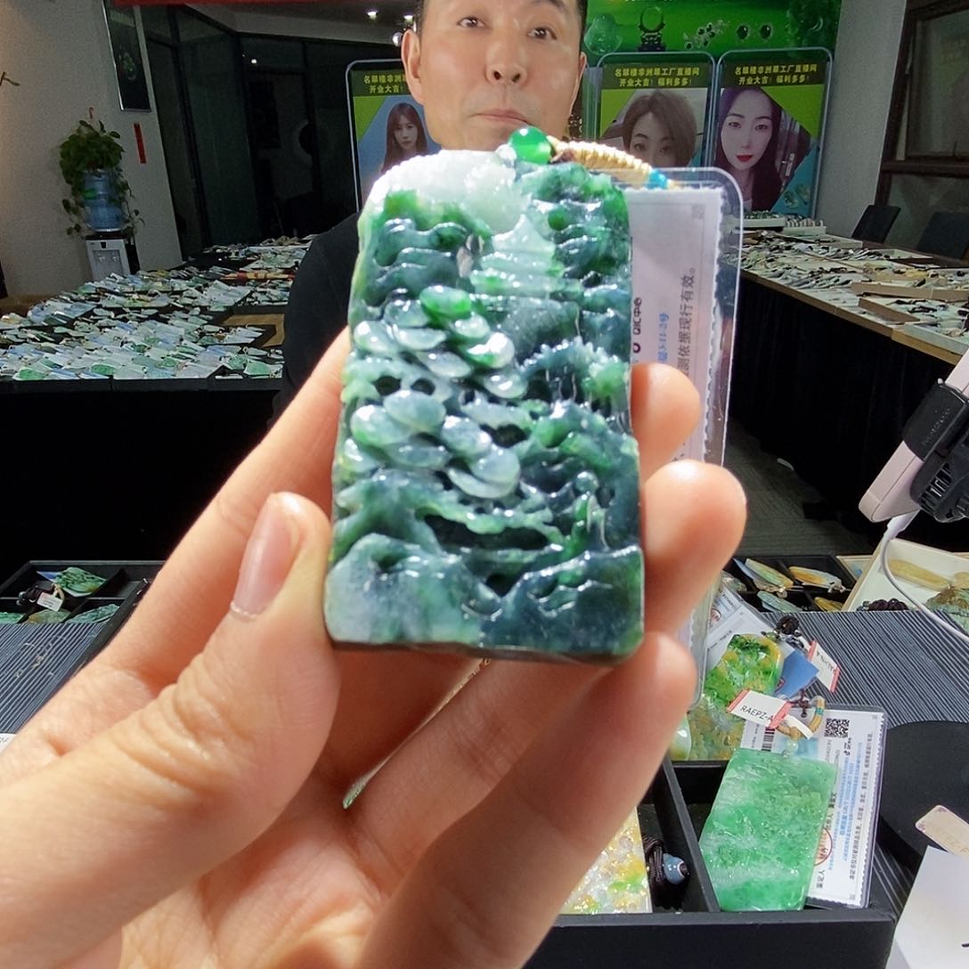 颈饰未镶嵌翡翠翡翠