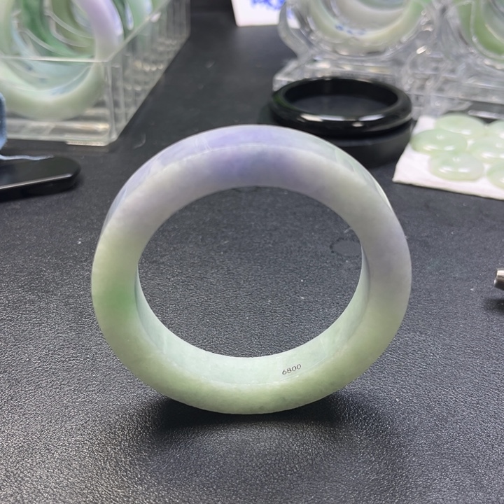 定制翡翠未镶嵌手镯