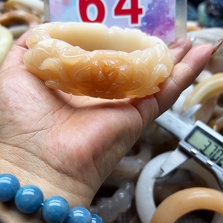 未镶嵌手镯石英岩玉