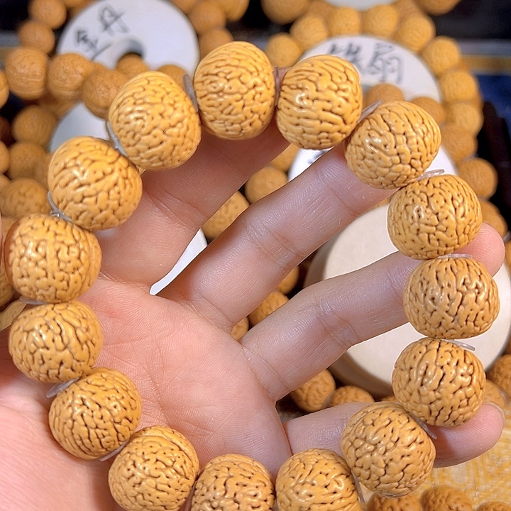 闯***行手串桃核白月光桃核手串