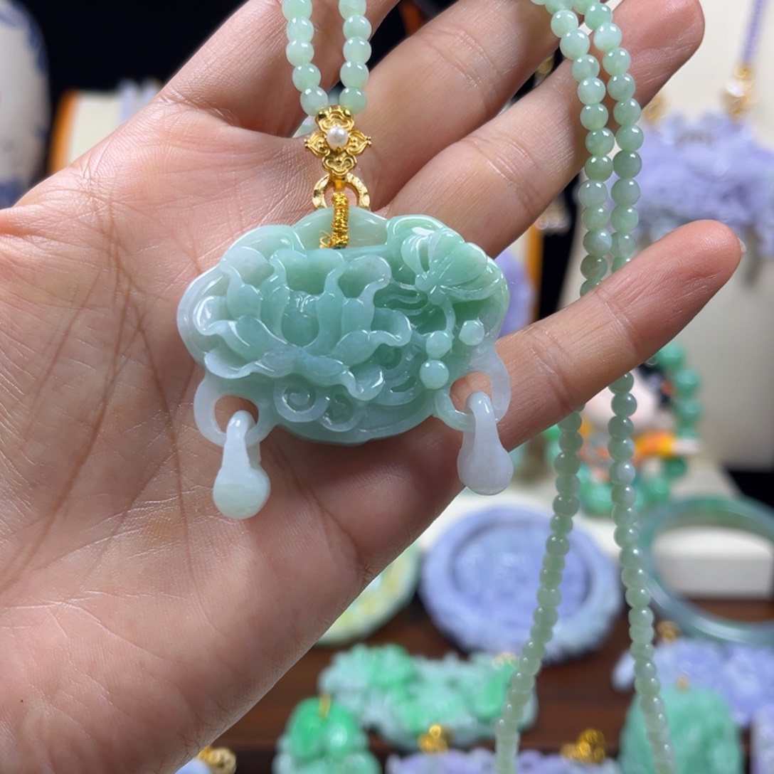 翡翠未镶嵌颈饰天然翡翠