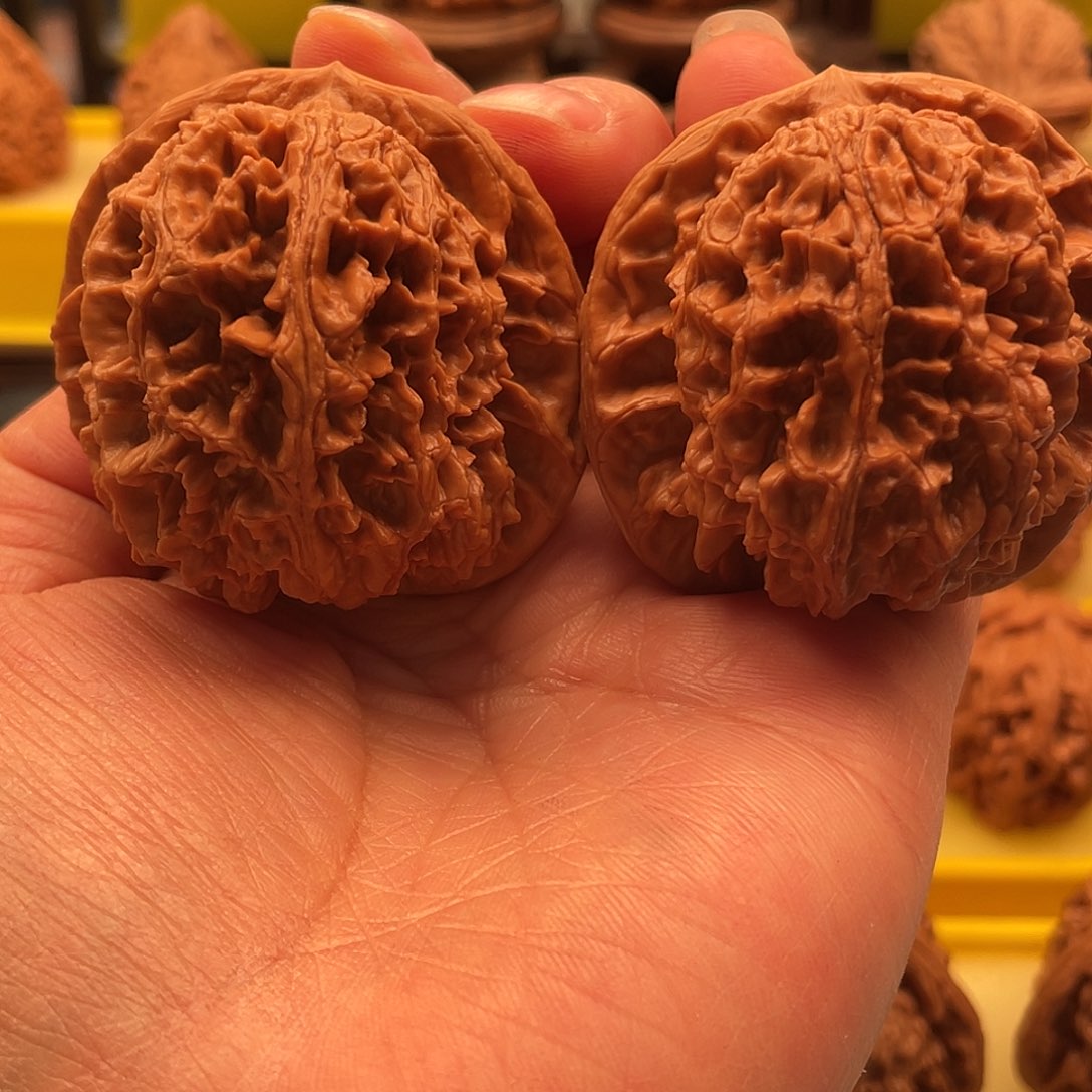 文玩核桃把件大花