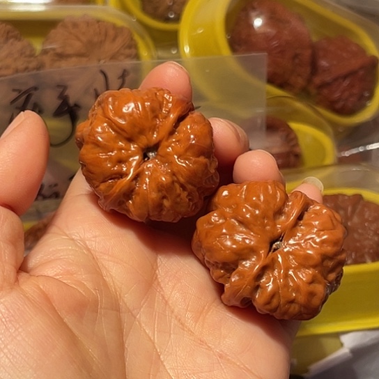王***哥文玩核桃吊坠核桃