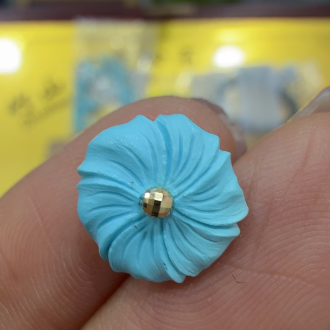 绿松石未镶嵌珠宝奇石