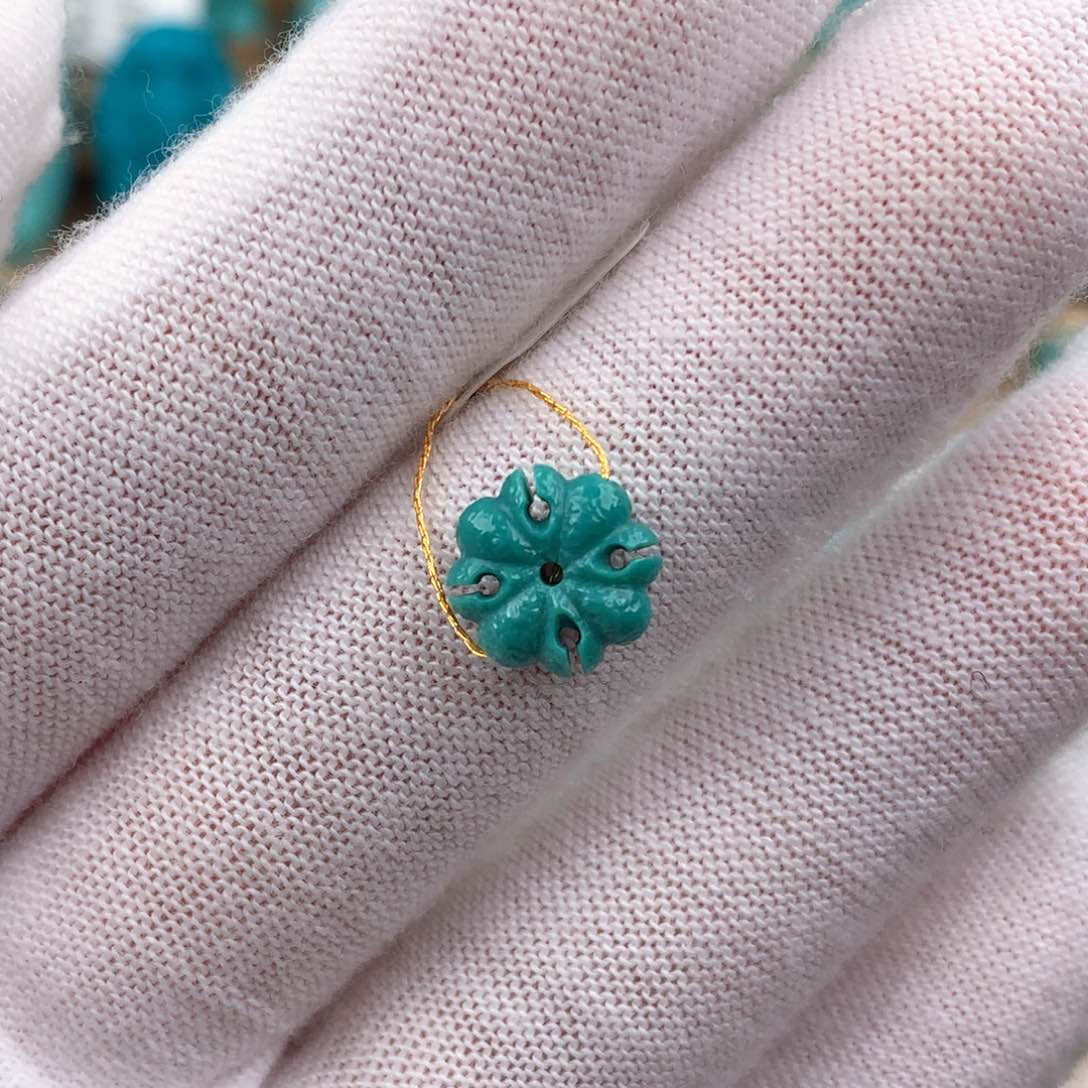 绿松石配饰未镶嵌