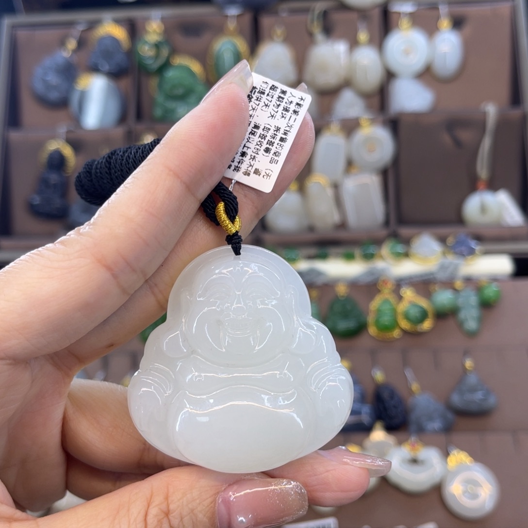 和田玉吊坠未镶嵌