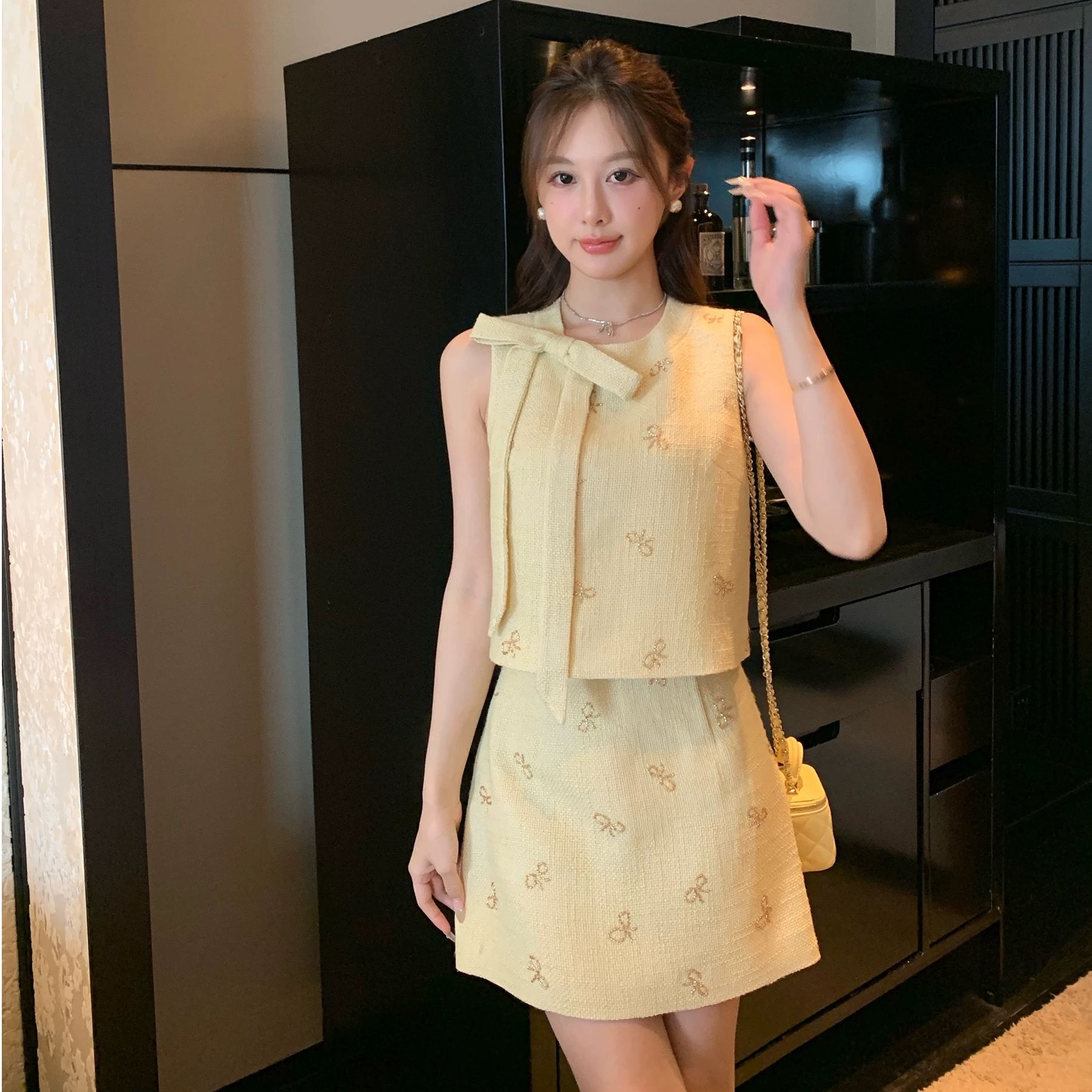 【妞妞专属】法式减龄时尚小香风套装蝴蝶结无袖衬衫高腰短裙两件套