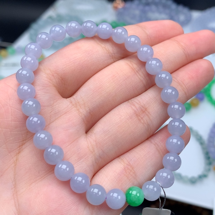 翡翠手镯未镶嵌翡翠