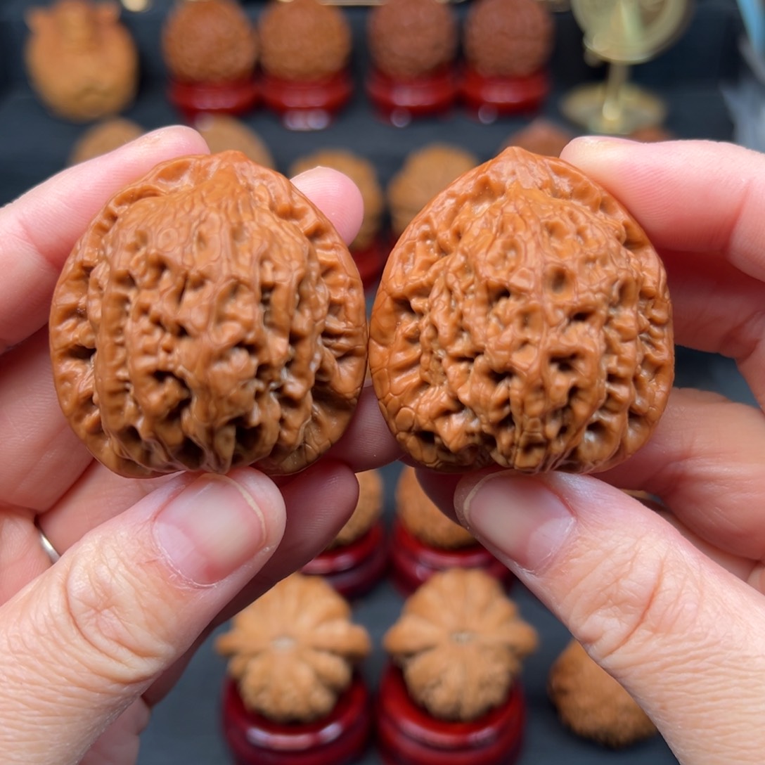 文玩核桃吊坠41全品金公子