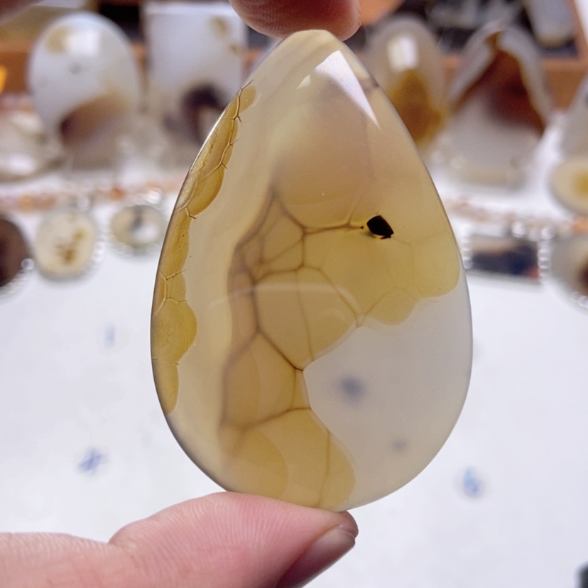 【闪购商品】玛瑙/玉髓颈饰未镶嵌