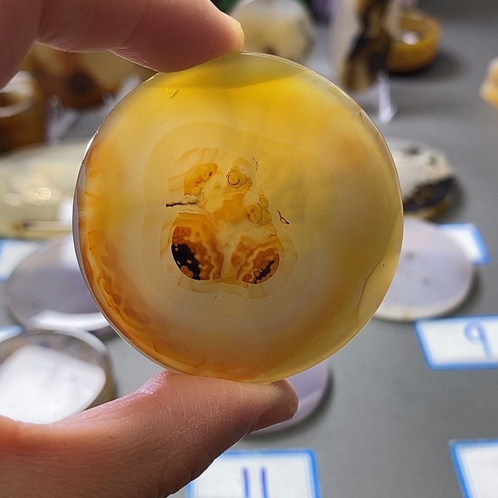 玛瑙/玉髓未镶嵌珠宝半成品9