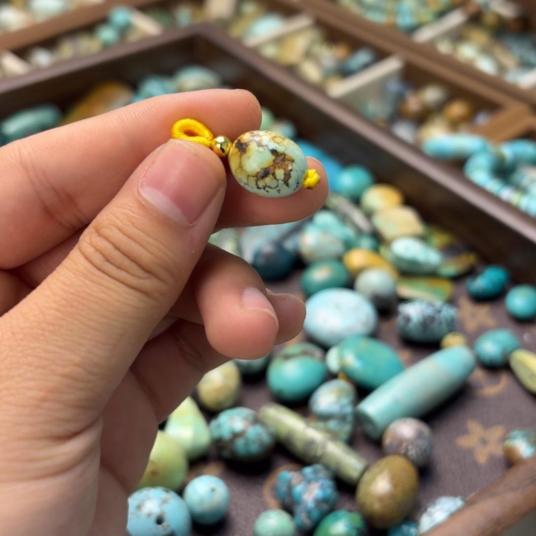 南红玛瑙未镶嵌绿松石