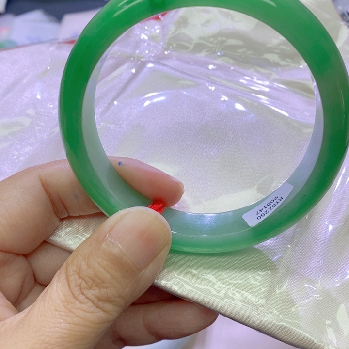 华***菲专拍链接，拍哪发哪个