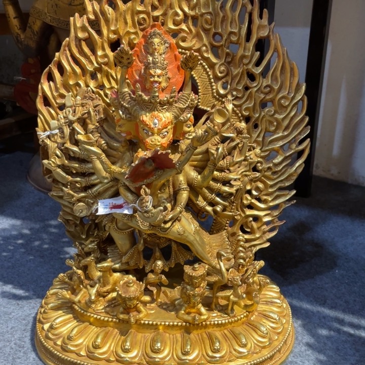 摆件巴****?铜摆件的分类