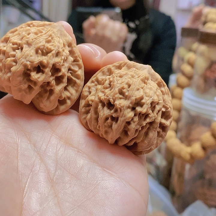 【闪购商品】文玩核桃把件41.5霞云岭