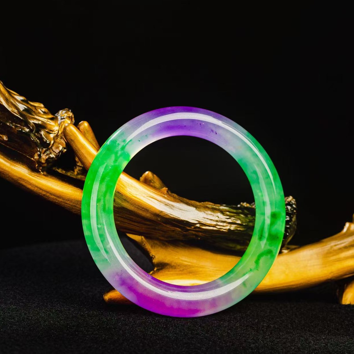 {云南会展甄选王会长专属}szqq12精品时尚 莫奈花园镯