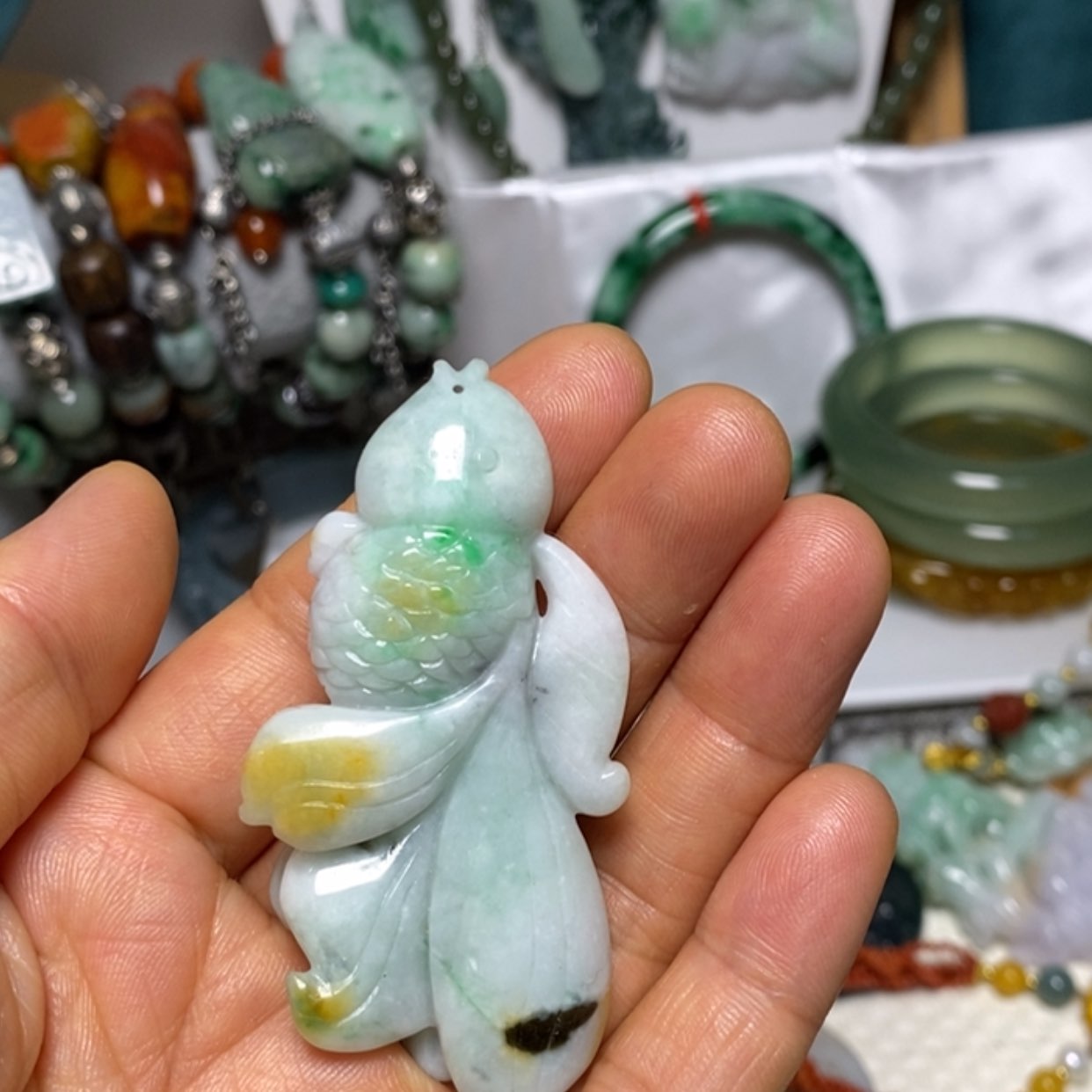 【闪购商品】翡翠吊坠(赠链)未镶嵌