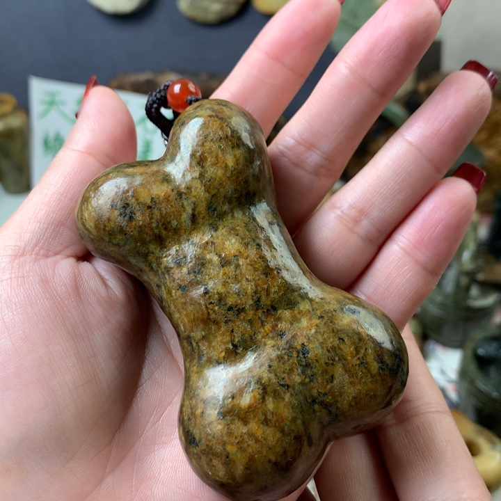 岫岩河磨玉（透闪石质玉）手把未镶嵌