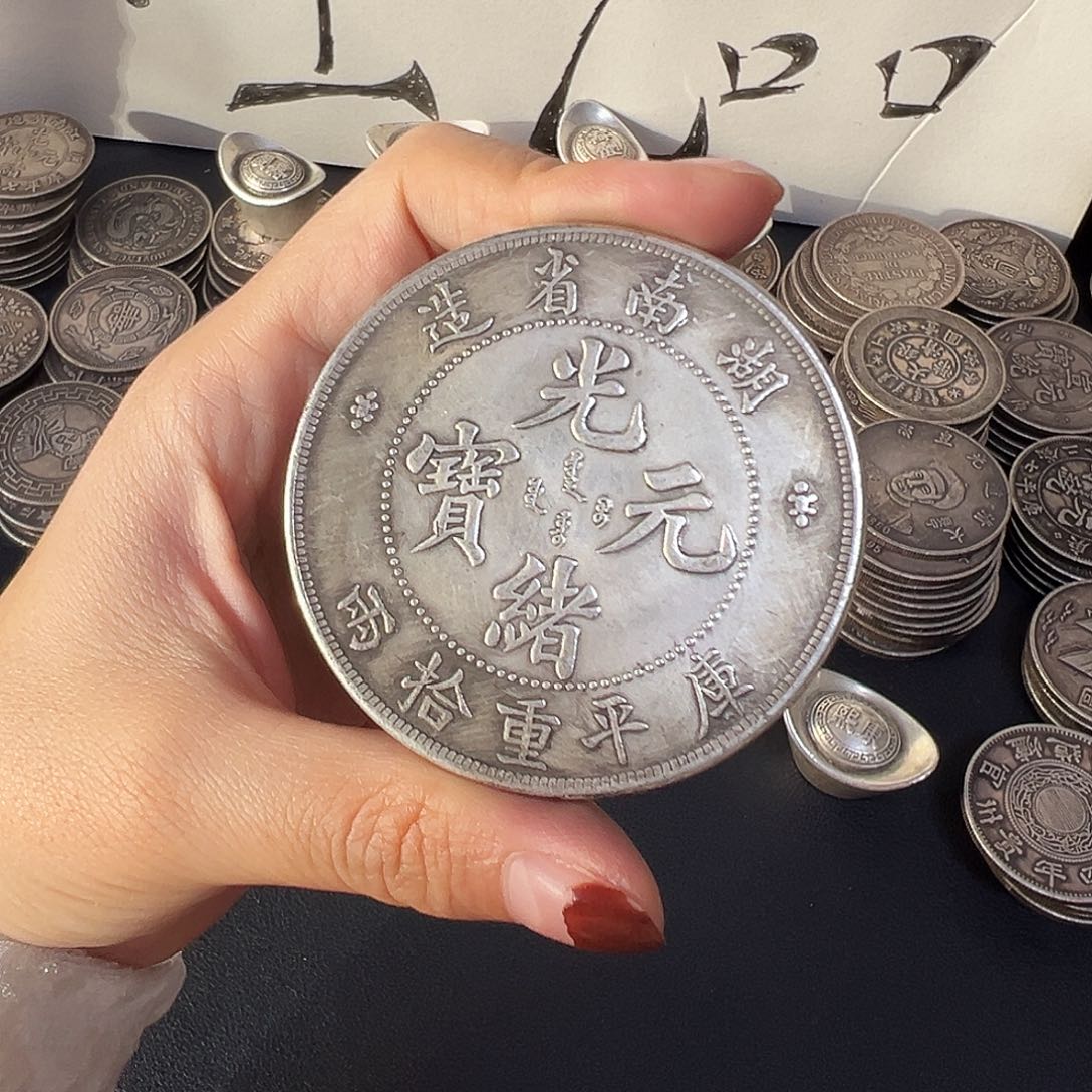 金属复古风格摆件