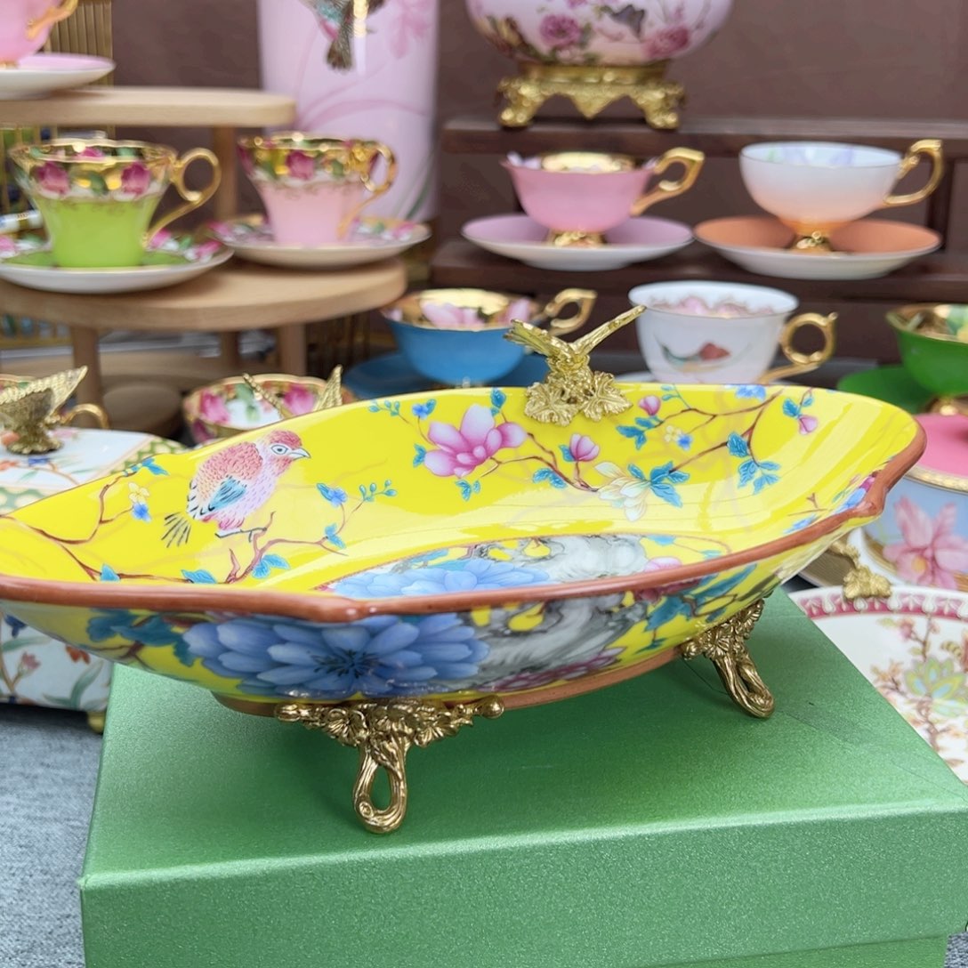 东顿铜配瓷果盘礼盒装瓷片