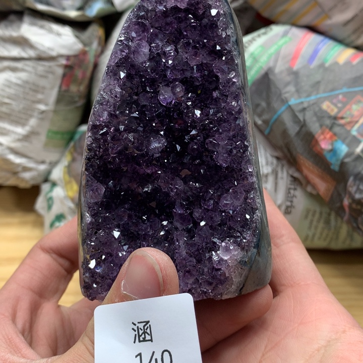 紫晶乌拉圭未镶嵌