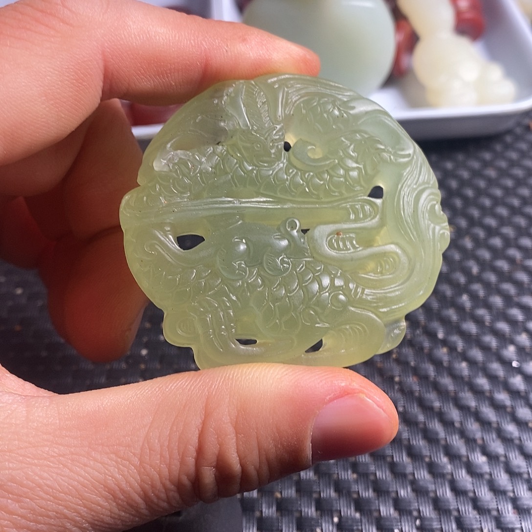 岫玉未镶嵌珠宝奇石