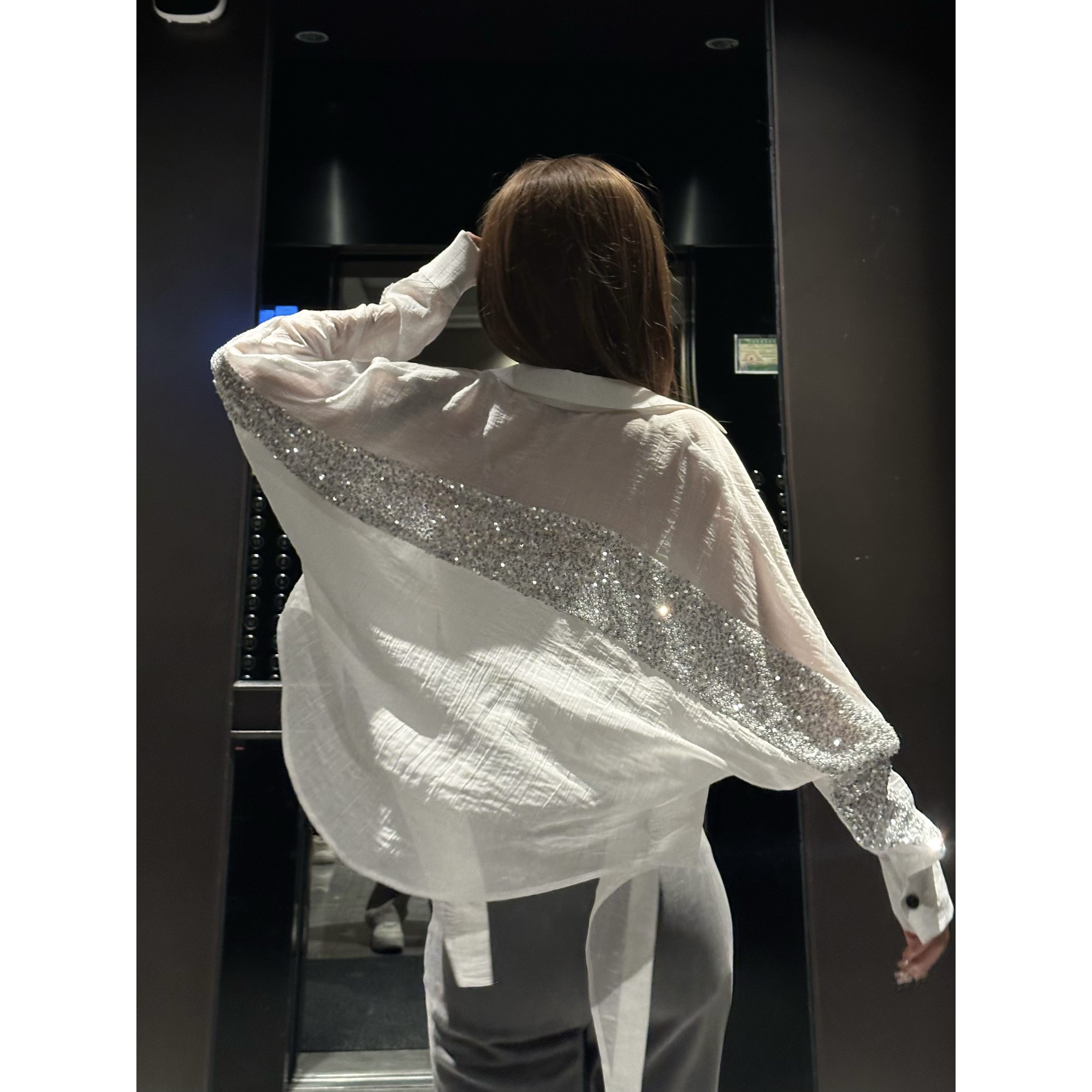 可可不加酱【流动的星芒】夏季亮片显瘦气质长袖小开衫LWJ25C3T2033