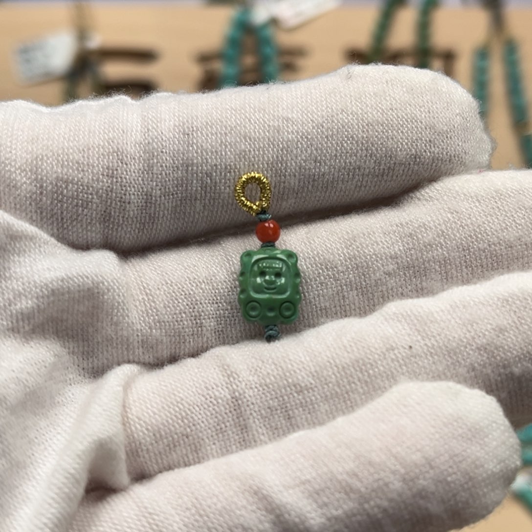 绿松石雕刻未镶嵌