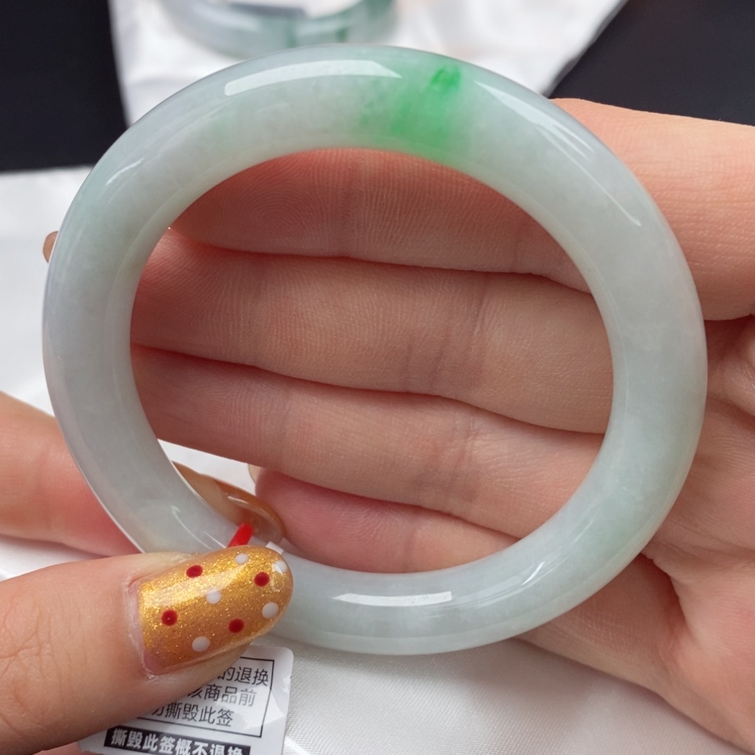 翡翠手镯未镶嵌54圆条