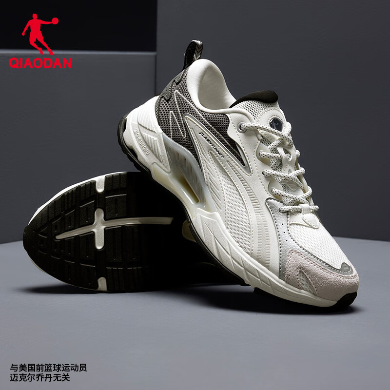 中国乔丹跑步鞋运动鞋女2024秋季新款网面透气减震跑鞋复古休闲鞋