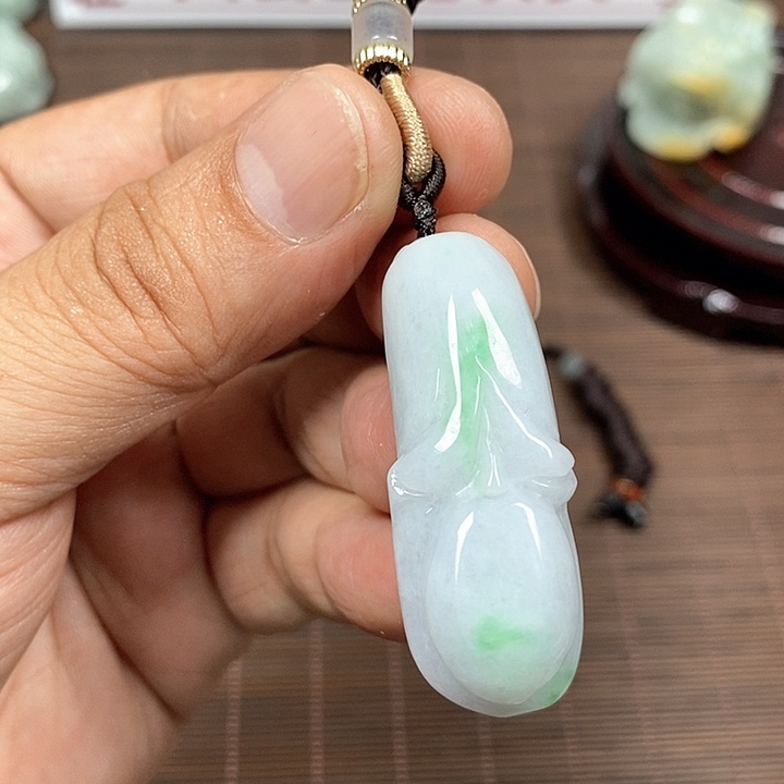 颈饰未镶嵌翡翠天然翡翠玉A货配证书