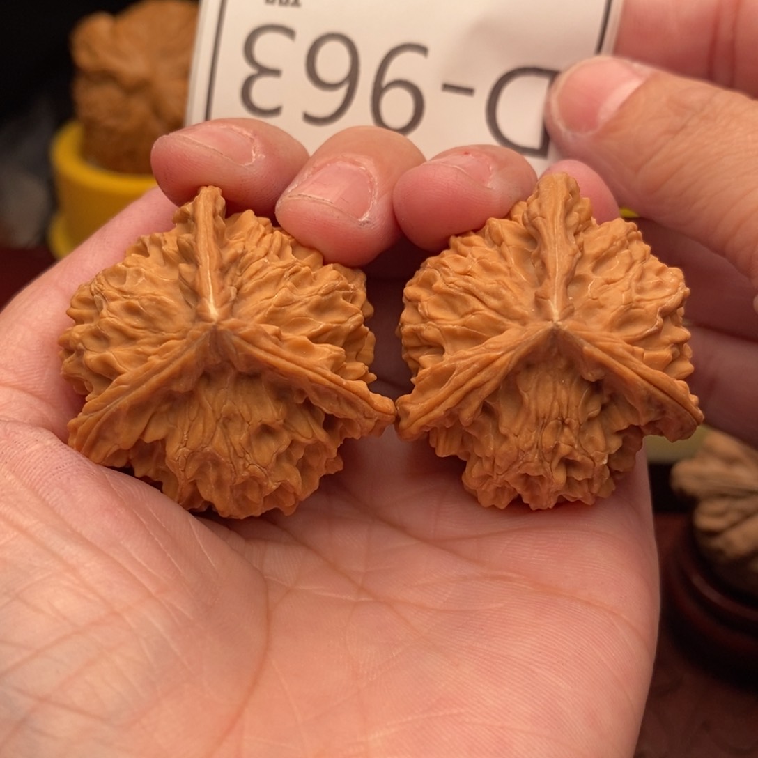 文玩核桃把件正奔39