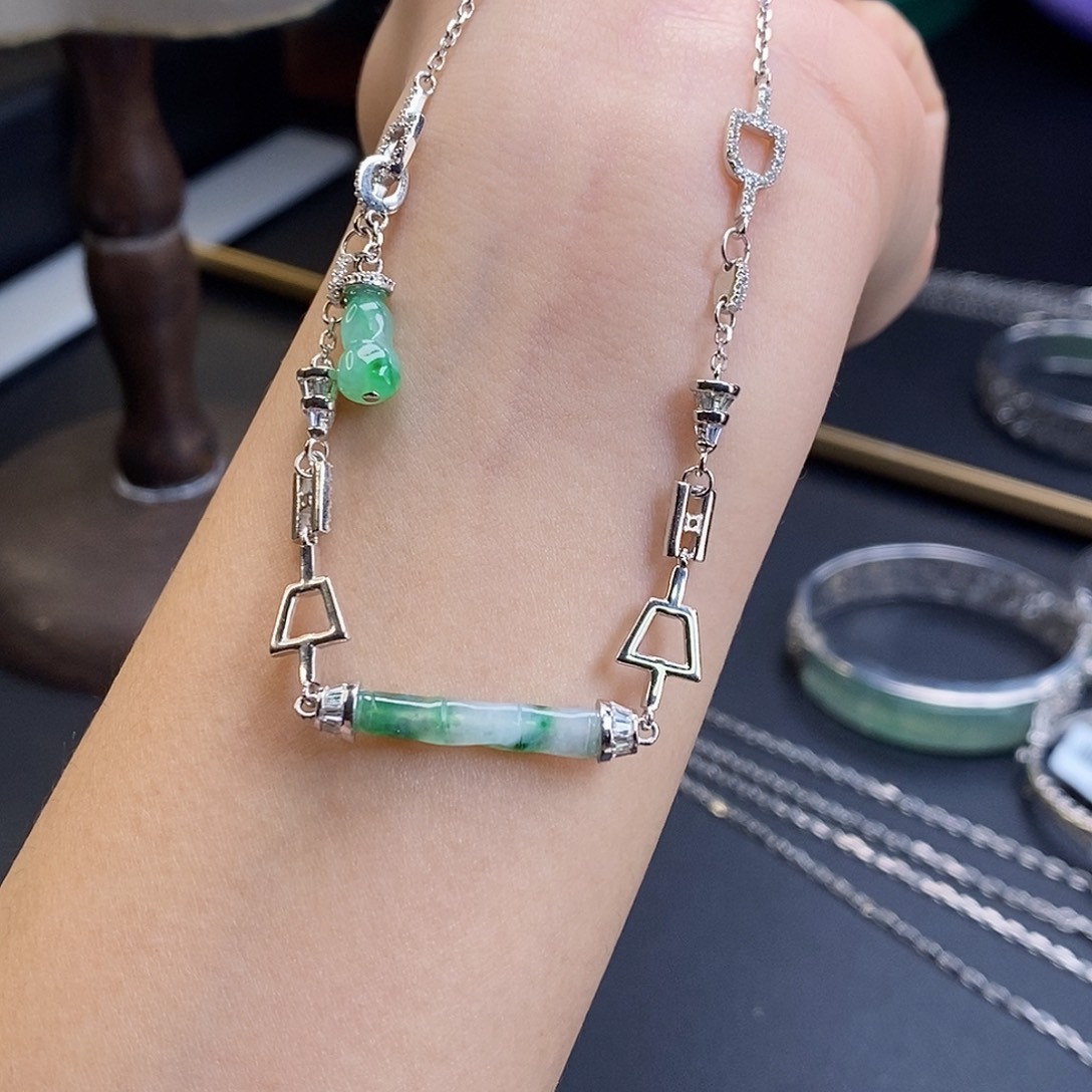 翡翠银S925镶嵌颈饰17959