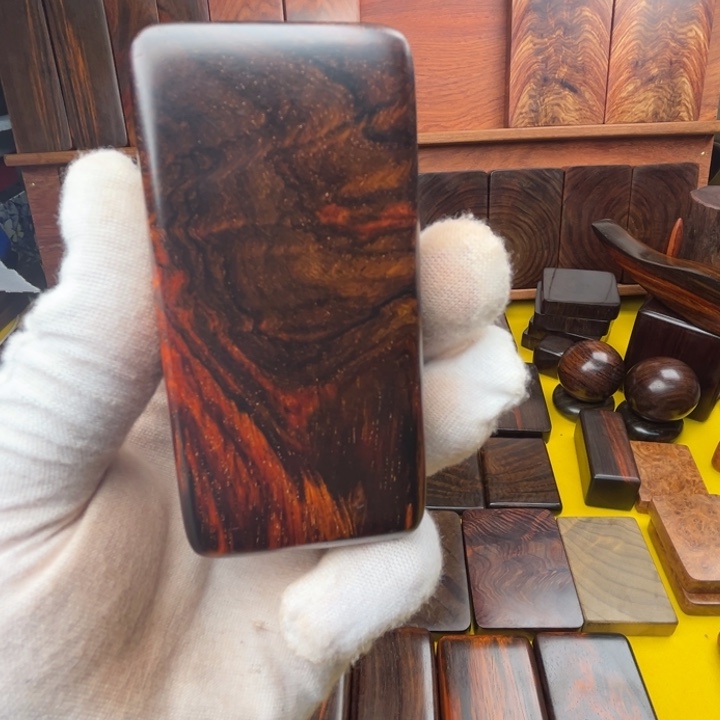 纵****交趾黄檀（大红酸枝）我是不是应该好好