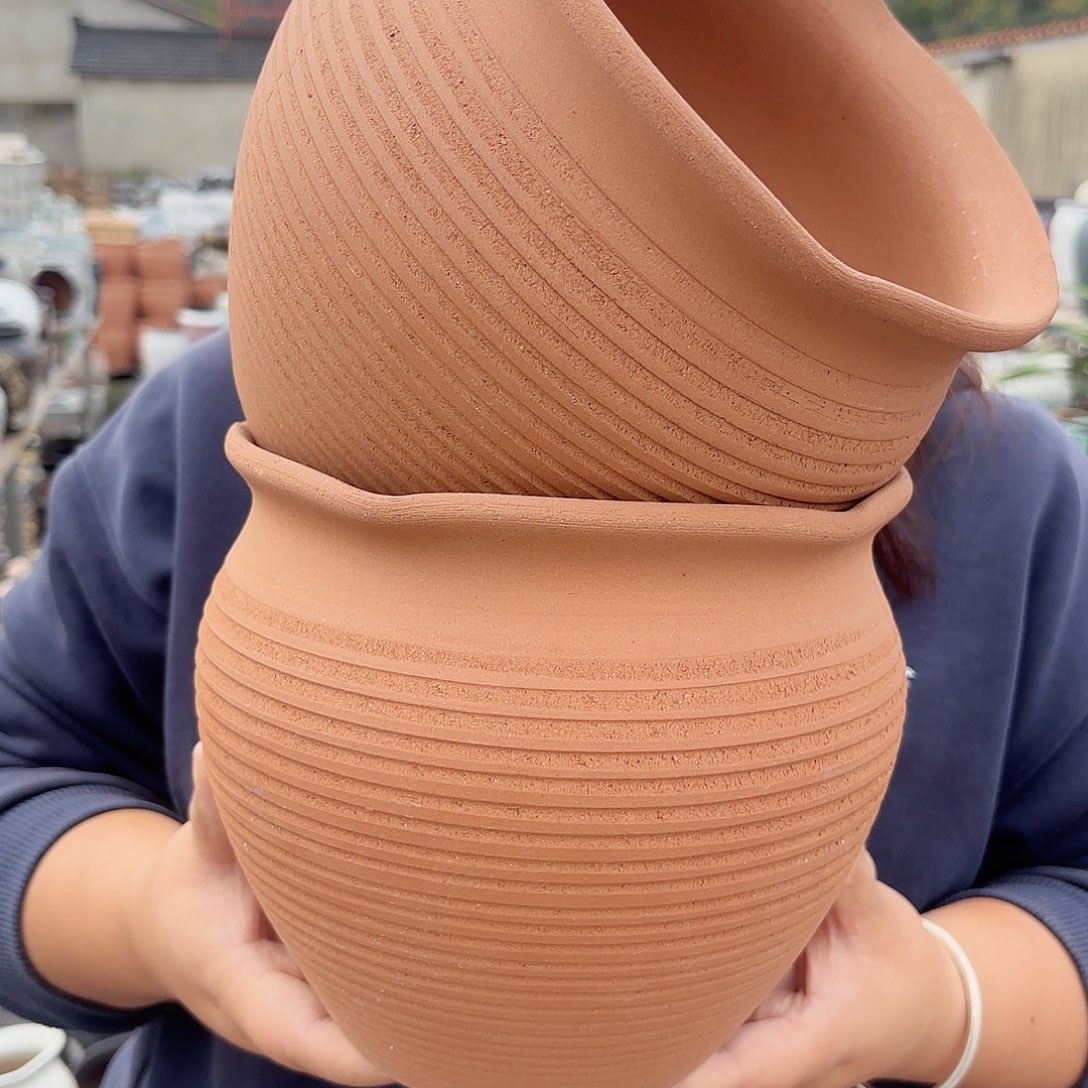 红陶两个口径20高度18