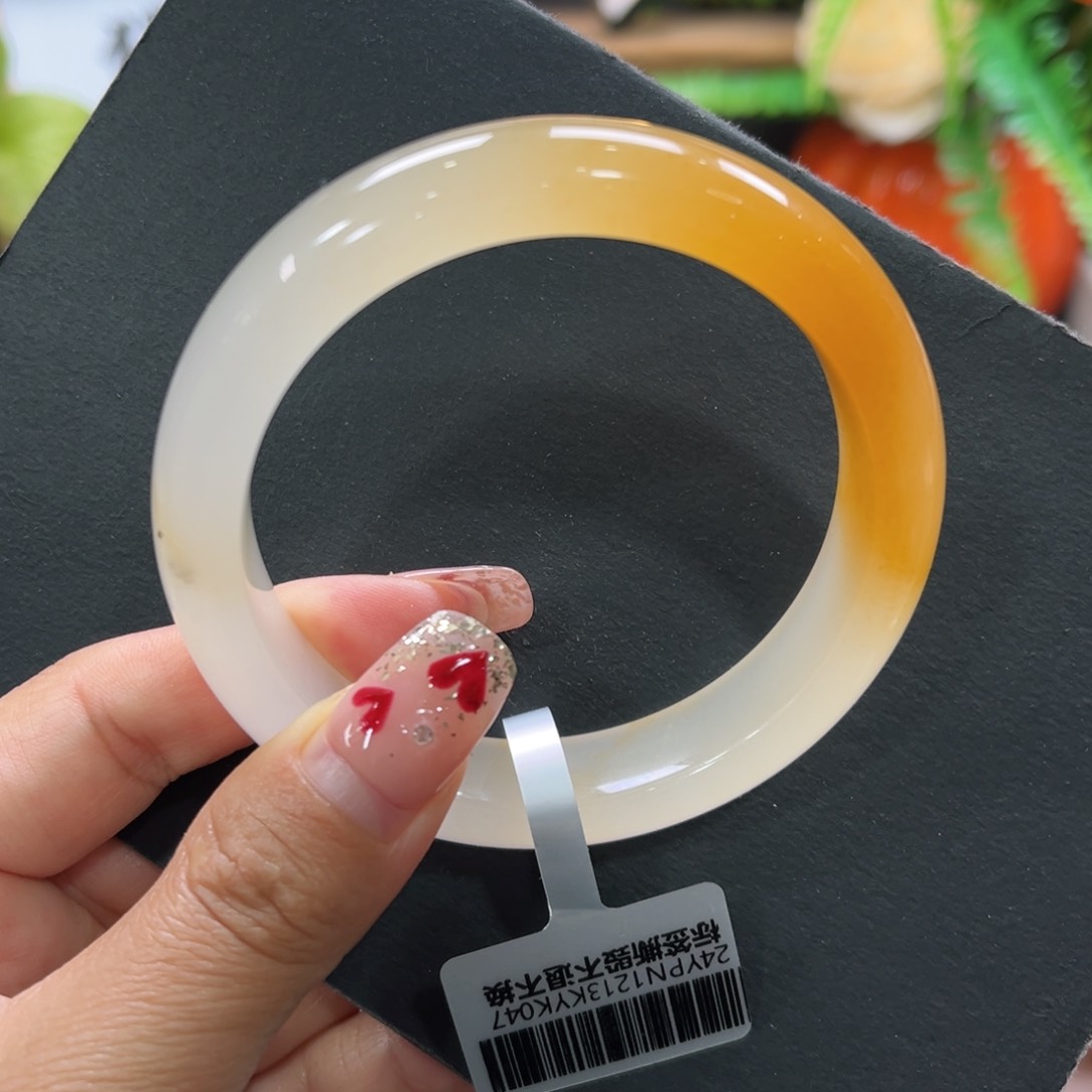 石英质玉手镯未镶嵌➕周周58.5