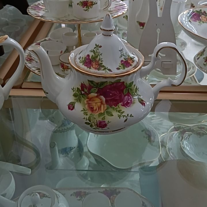 小*红拍金1200毫升茶壶一个