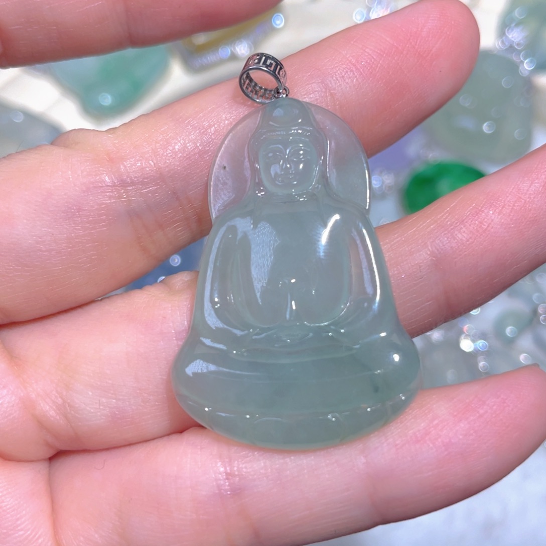 翡翠颈饰18K金镶嵌翡翠