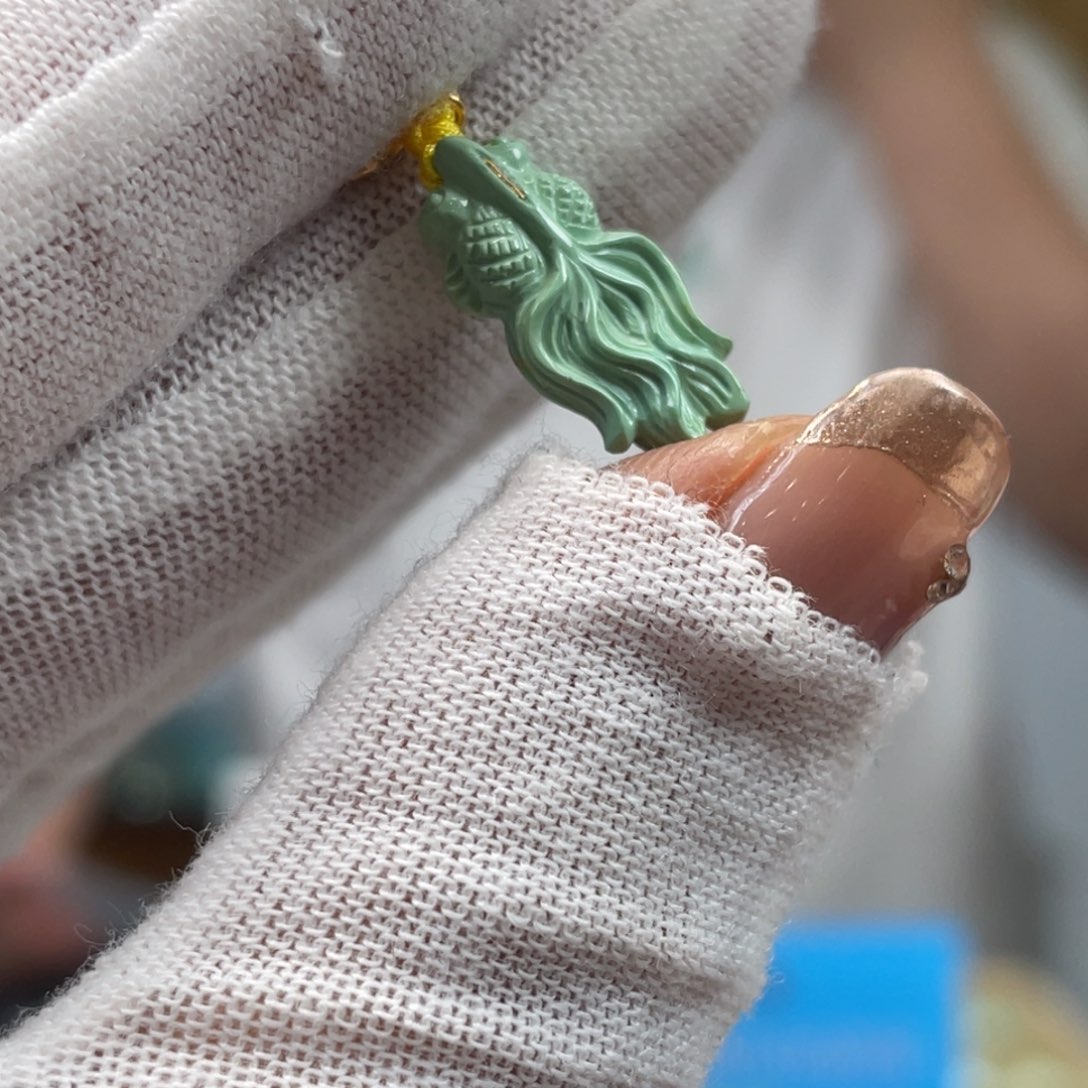 绿松石未镶嵌挂件