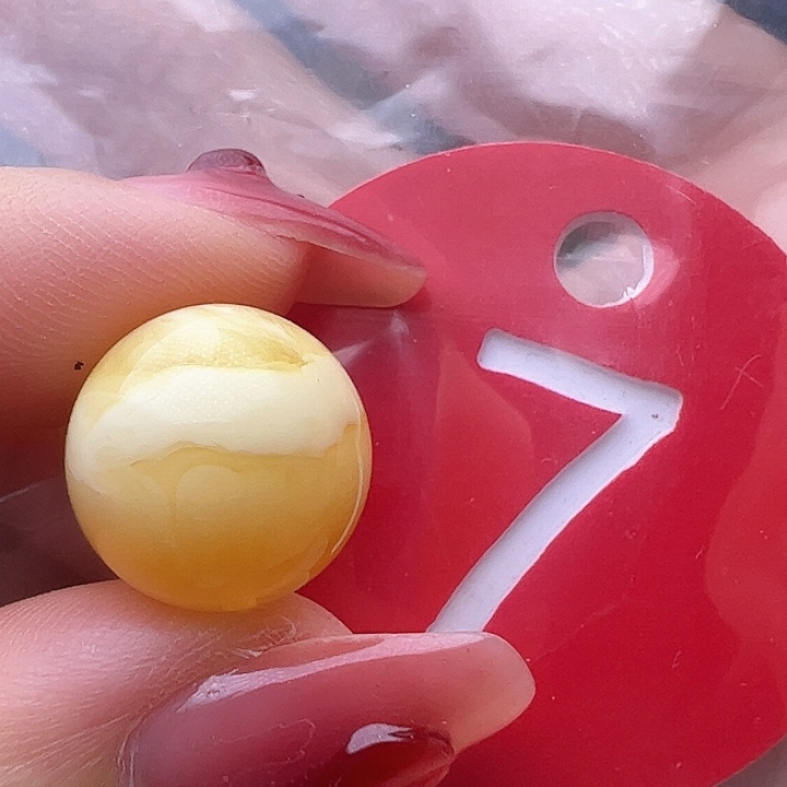 蜜蜡裸石未镶嵌微瑕 13mm 圆珠