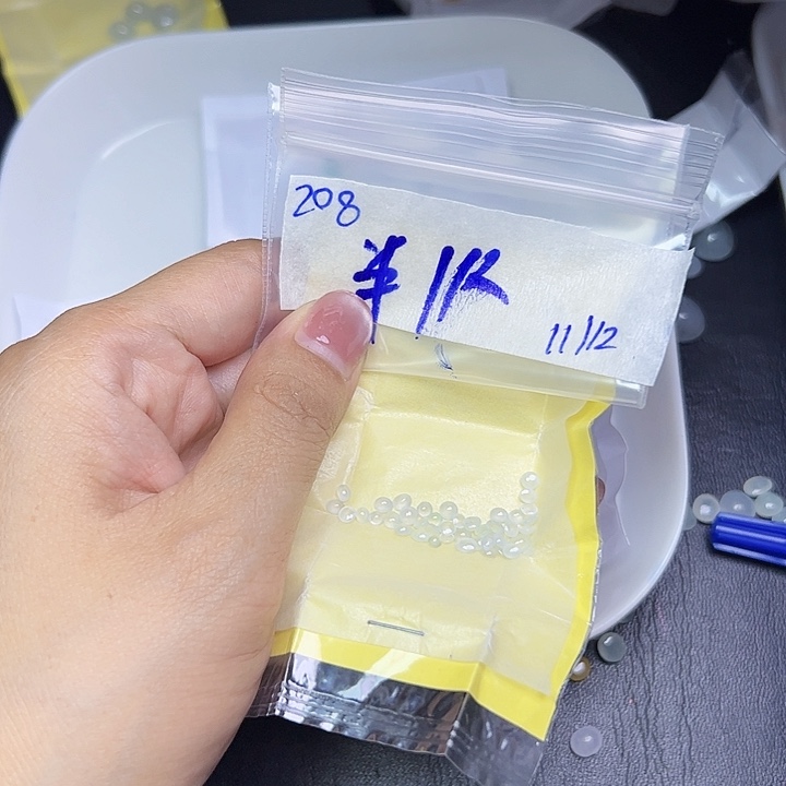 未镶嵌定制翡翠半**亮不