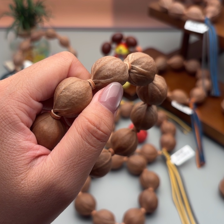 A***世橄榄核把件梅林铁核梅林发货