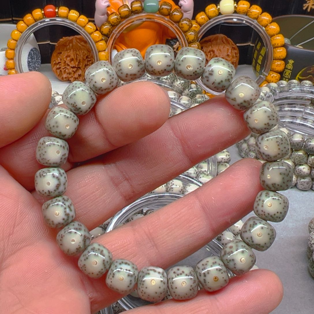 星月菩提手串凌***?10大眼睛