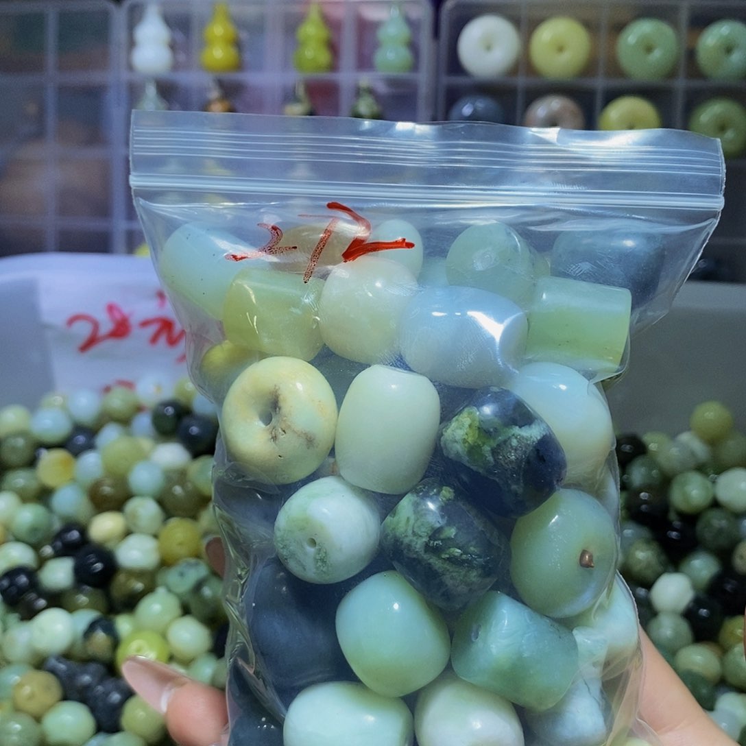 未镶嵌蛇纹石玉其他芋*272