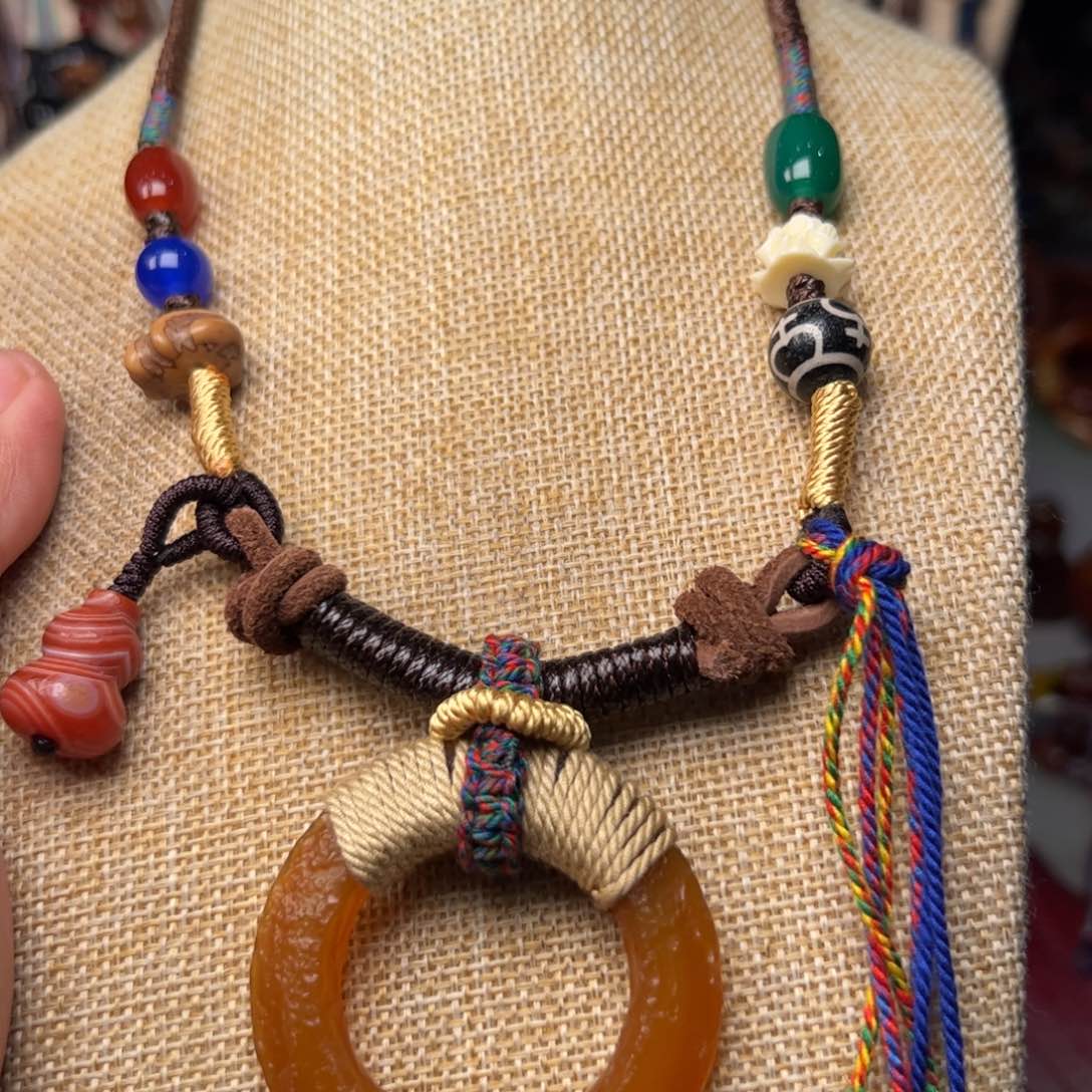 玛瑙/玉髓颈饰未镶嵌