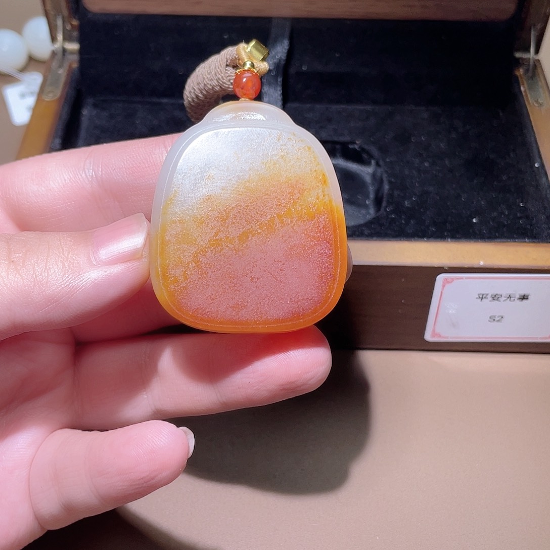 和田玉颈饰未镶嵌Z6