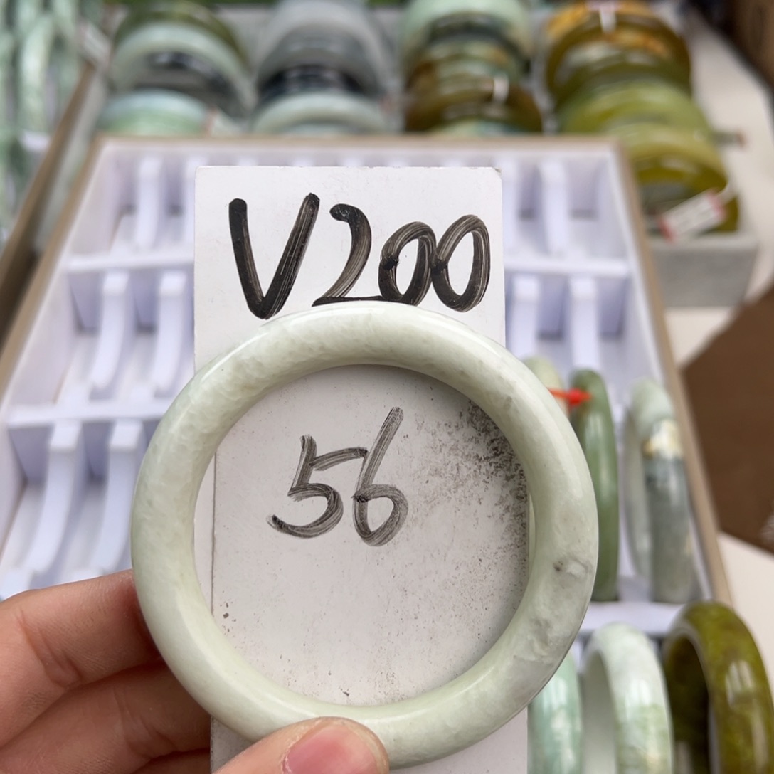 岫玉手镯未镶嵌天然岫玉微瑕