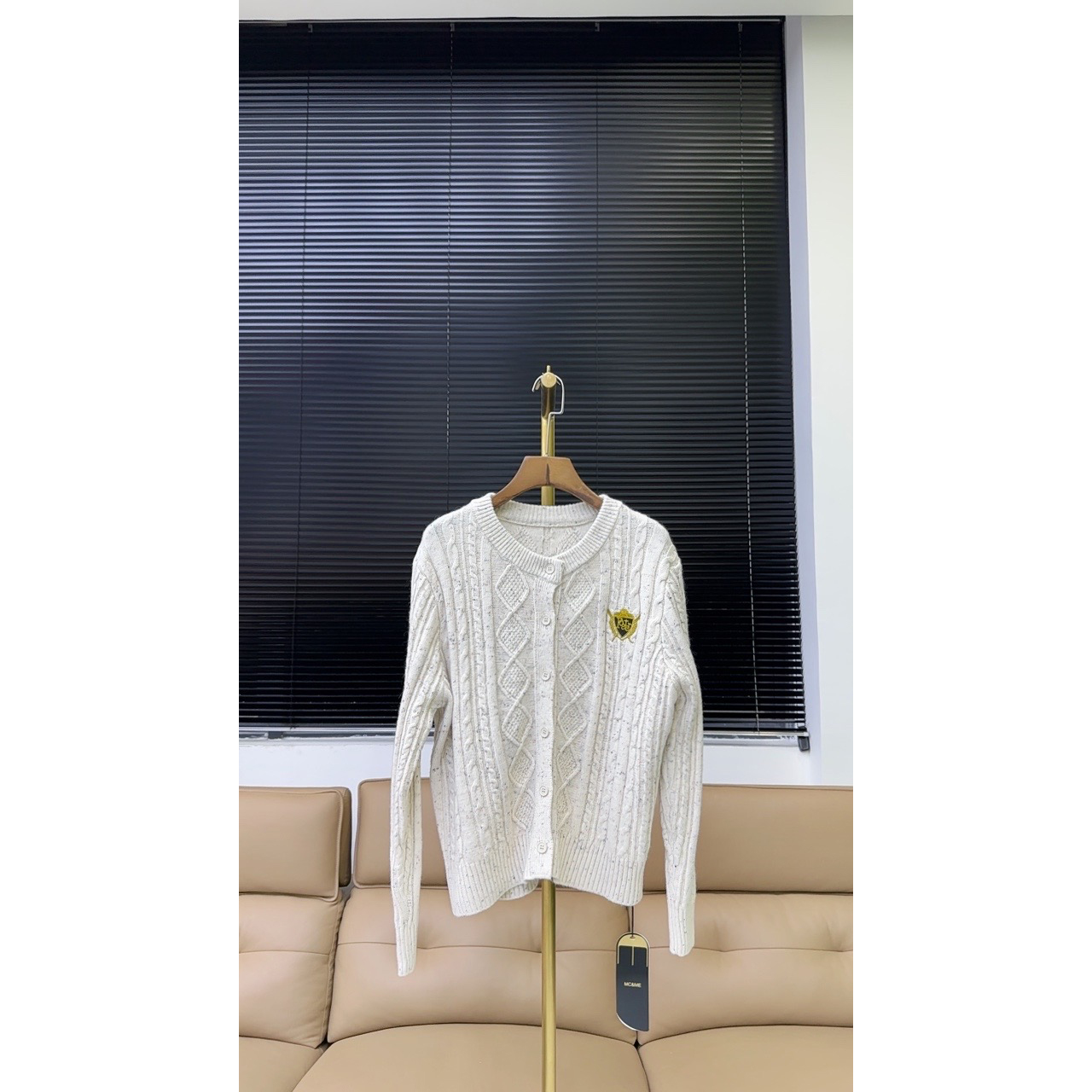 品牌原单MC&ME柔软软糯重磅克重羊毛开衫毛衣—米色—8008